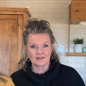 Meet your Posher, Cindy